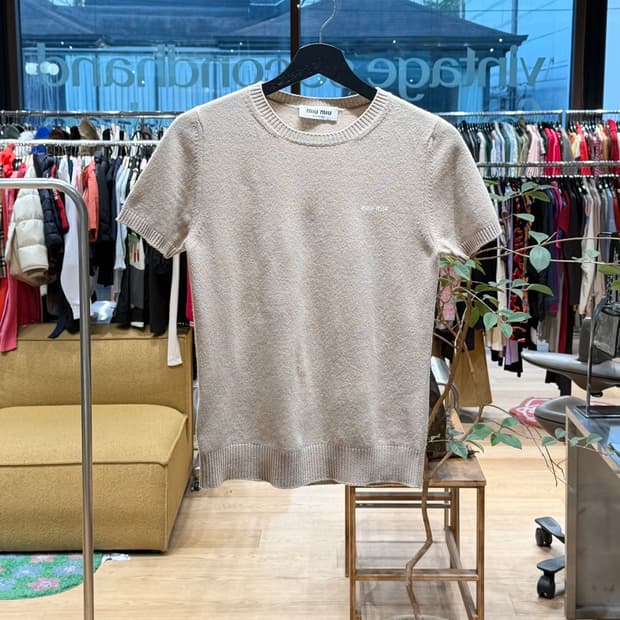 미우미우 베이지 로고 인타르시아 캐시미어 하프니트 