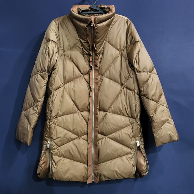 더 아이잗 컬렉션 세미오버핏 구스다운패딩