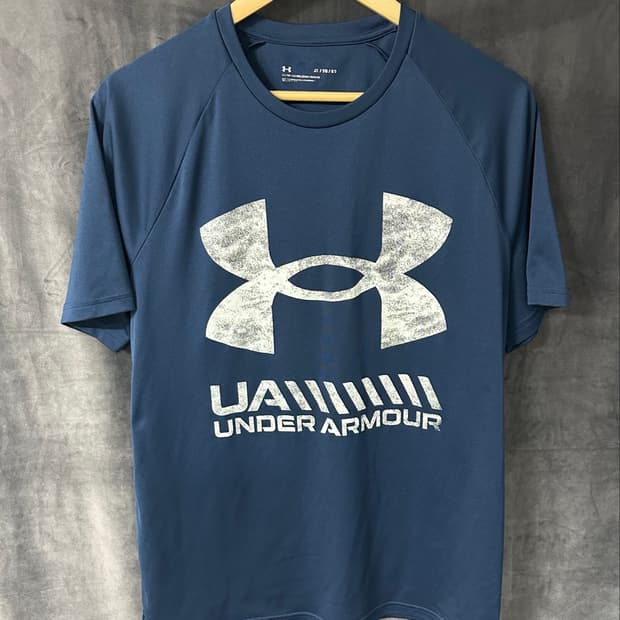 언더아머 UNDER ARMOUR 빅로고 기능성 반팔 티셔츠 실측L