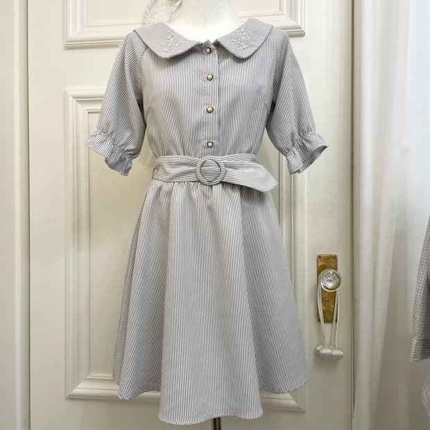 gray stripe collar rose embroidery midi