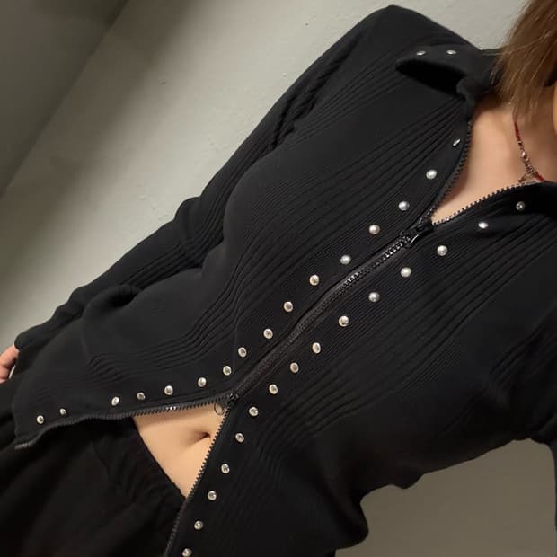 stud detail ribbed 2-way zip-up