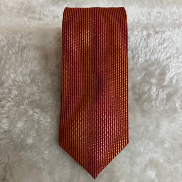 피에르 발망(Pierre Balmain)번트 오렌지 넥타이