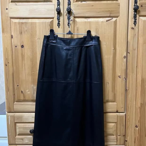 Beaker 양가죽 스커트