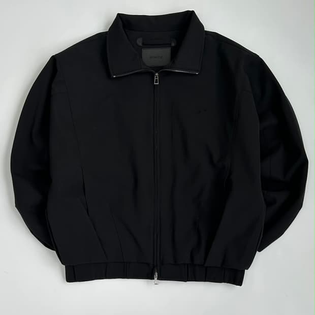 [95] 송지오 컬렉션 24ss 볼륨 다트 하이넥 점퍼 블랙 자켓