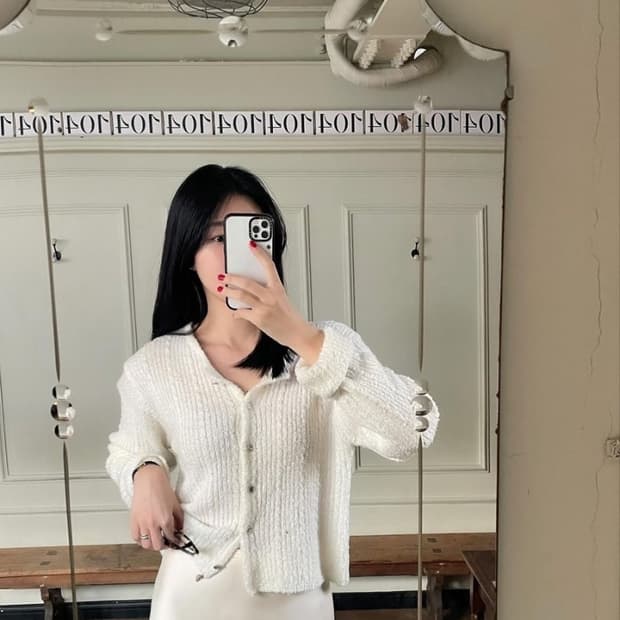 비뮤즈 베뉴엣 코엘 부클 가디건 크림 단종