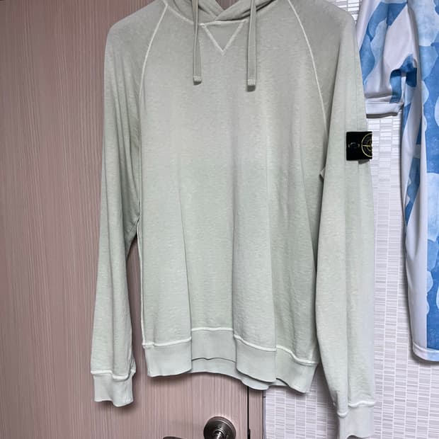 [L] 스톤아일랜드 22ss 후드티 