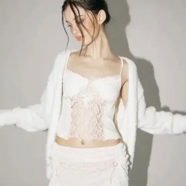 쓰리타임즈 메리 니트 가디건 화이트