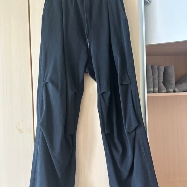 코모리 25ss 코튼저지 니턱 팬츠 1사이즈