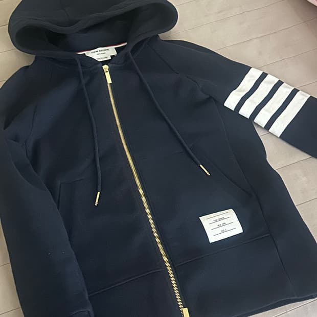 (상태최상급) 톰브라운 엔지니어드 사선 후드집업 네이비