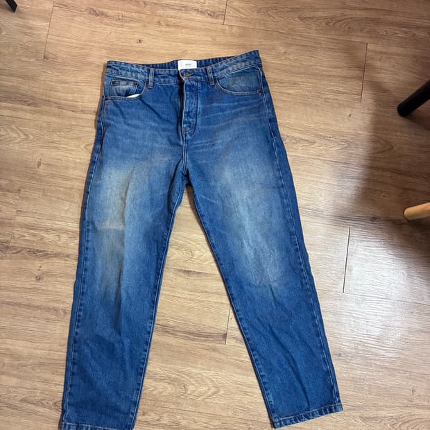 새상품) 아미 Tapered Jeans 데님 팬츠