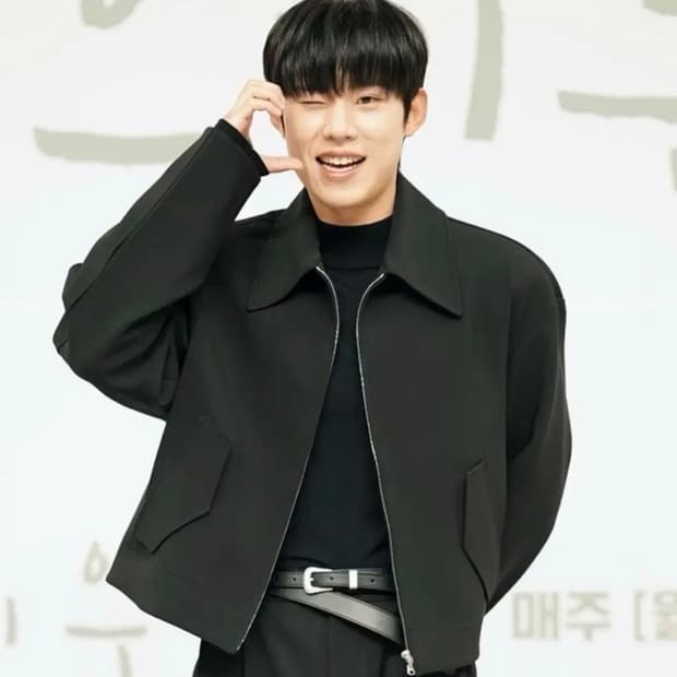 [M] 렉토 스트럭처 크롭 봄버 블루종 자켓 블랙