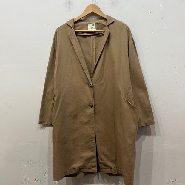 어스뮤직 JPN 네추럴라벨 린넨 블렌드 롱자켓