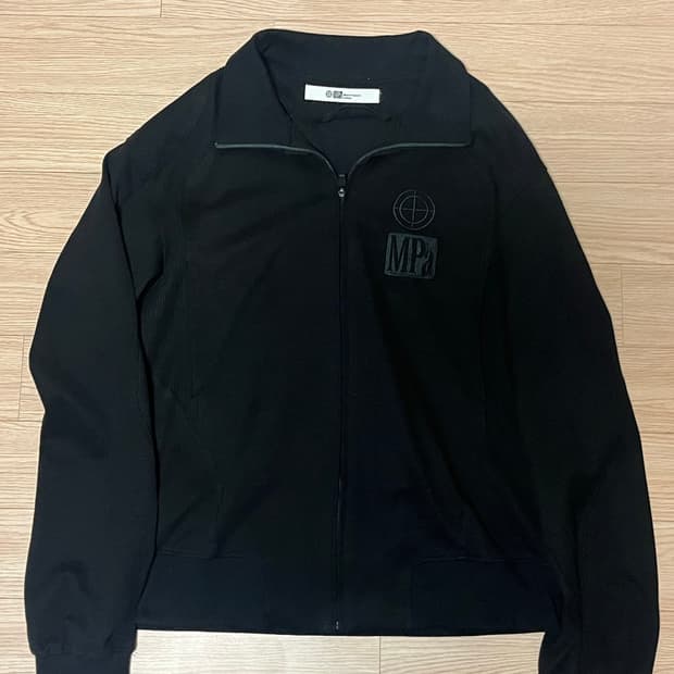 [L] 플라스틱프로덕트 집업