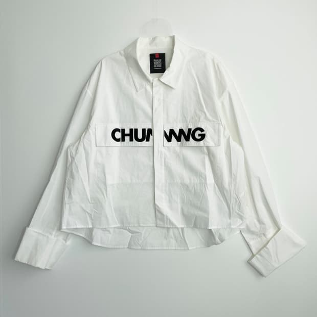 A2 엔엔엔원 청 CHUNNNG 아웃포켓 화이트 크롭 셔츠 L사이즈