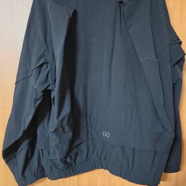 송지오 언더다트 레이어드 코쿤 크루넥