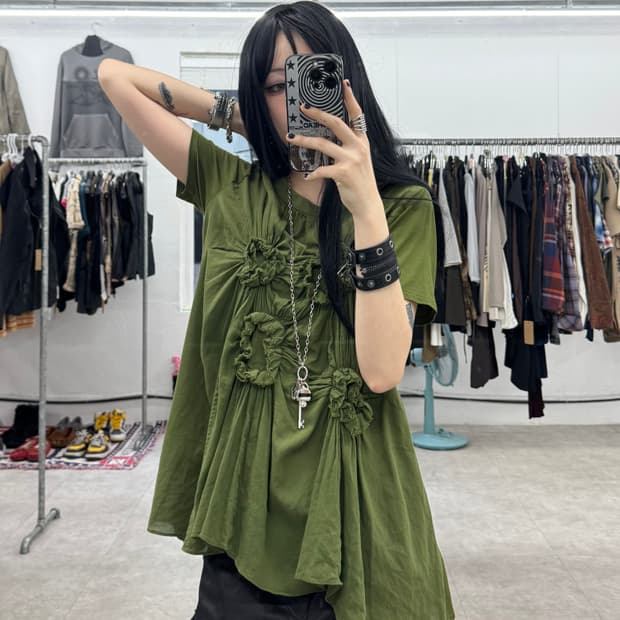 히로코 비스 플라워 티셔츠
