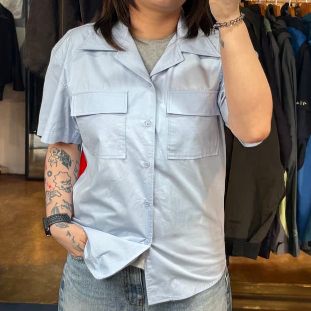 GOOA 카라넥 소라 반팔 셔츠