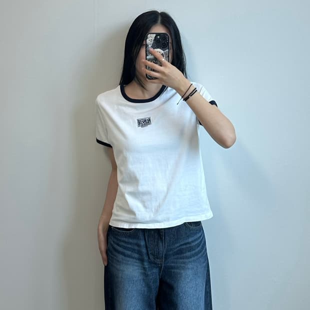 마리떼프랑소와저버 박스로고 화이트 링거 반팔 티셔츠