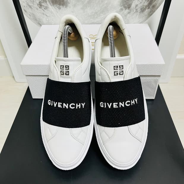 정품 41) 지방시 시티 스포츠 스니커즈 265~270