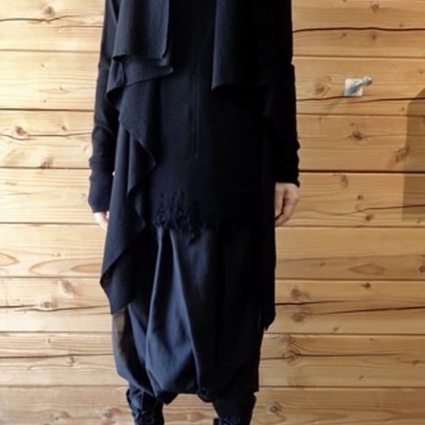 Julius 24ss twisted sarrouel pants
