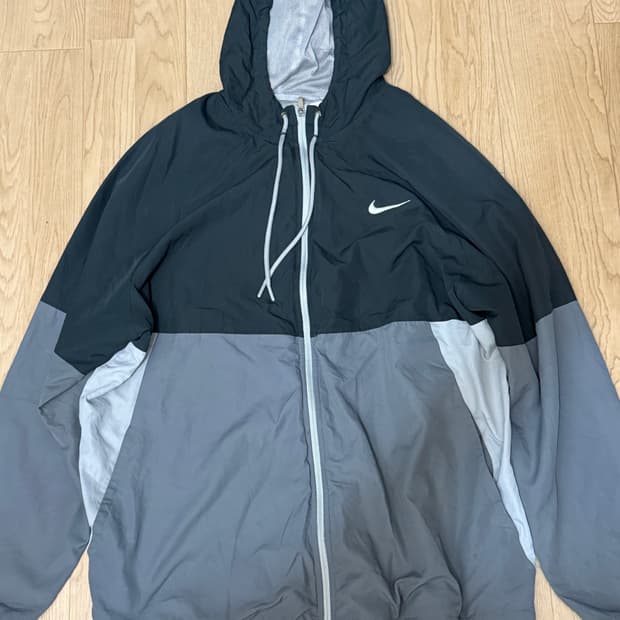 나이키 그레이 바람막이