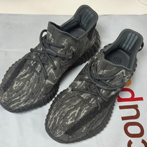 아디다스 이지부스트 350V2 mx dark salt 285