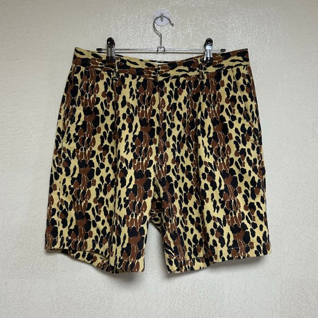 [M] 와코마리아 디키즈 원턱 레오파드 쇼츠