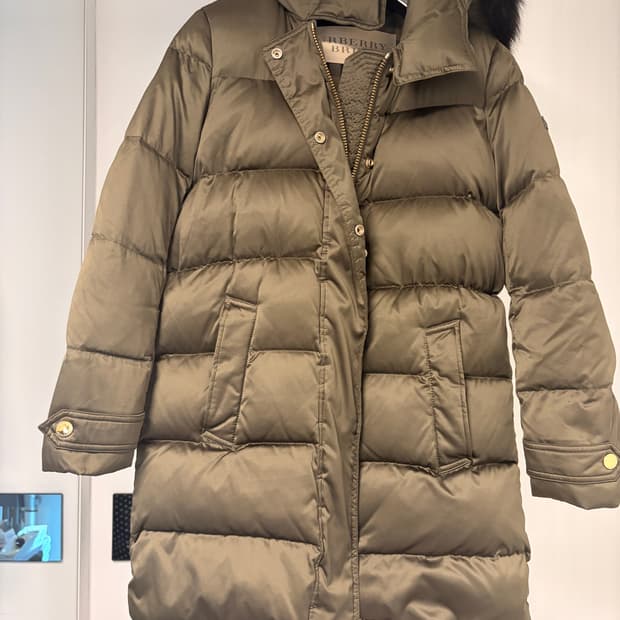 버버리 브릿 롱패딩 카키색 S