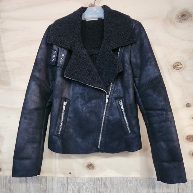 601) 여성 무스탕 자켓