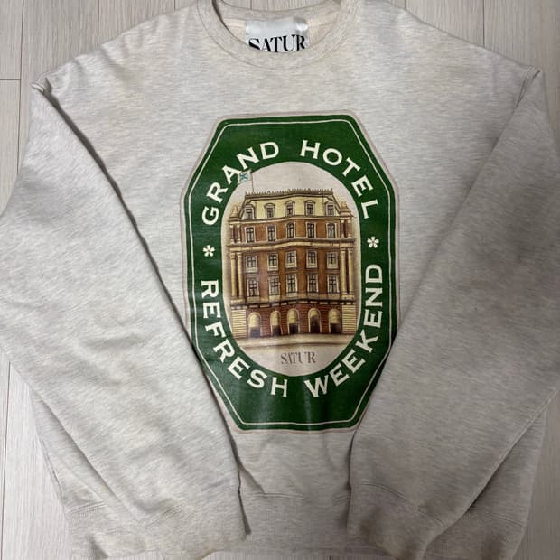 세터 호텔 맨투맨 판매합니다. (사이즈 L)