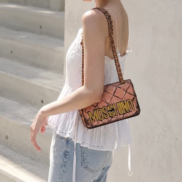 모스키노(Moschino) 로고 숄더백