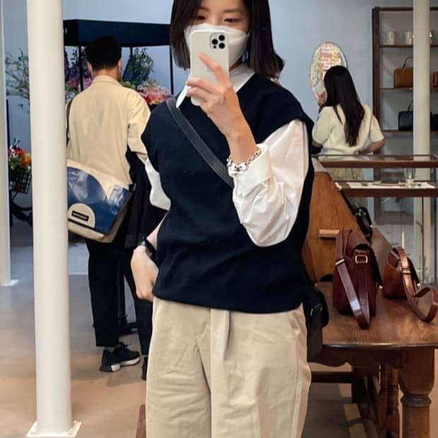 베뉴먼트 니트 베스트