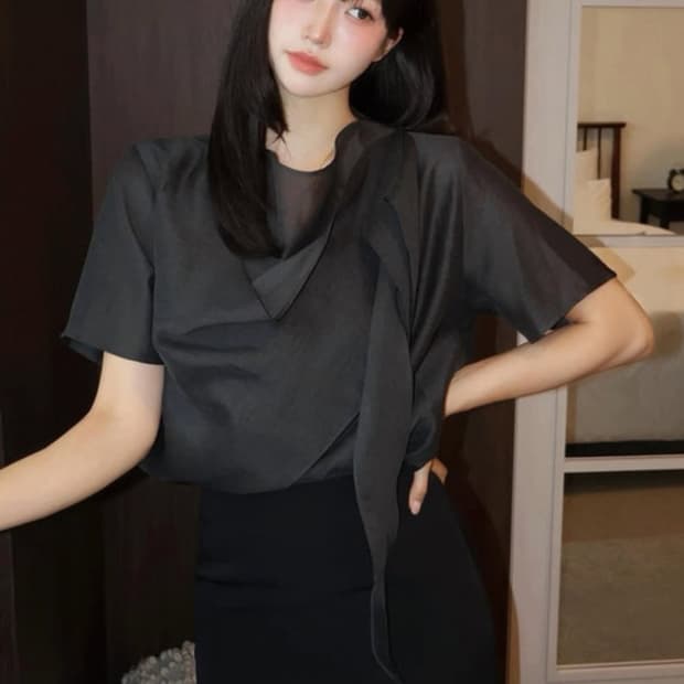 아워코모스 블라우스