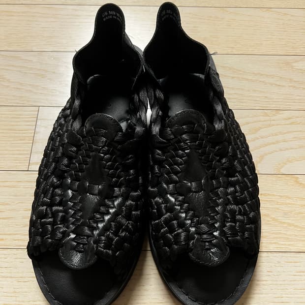 츄바스코 아즈텍 블랙 샌들