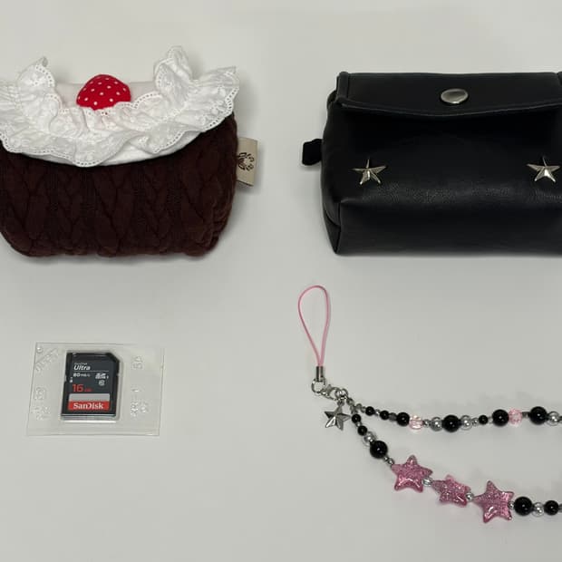 디카 악세서리(파우치, 비즈 스트랩, 16GB SDHC카드)