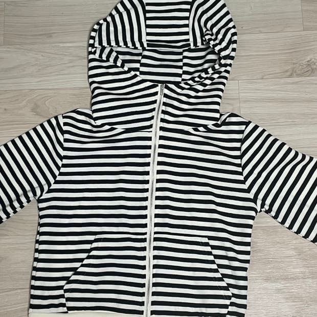 스트라이프 후드집업