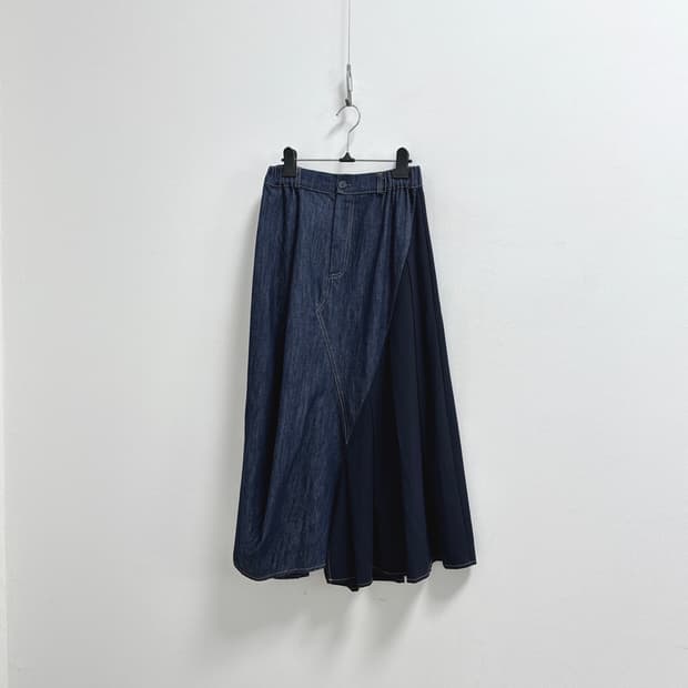 더일마 데님 텍스쳐 블록 스커트