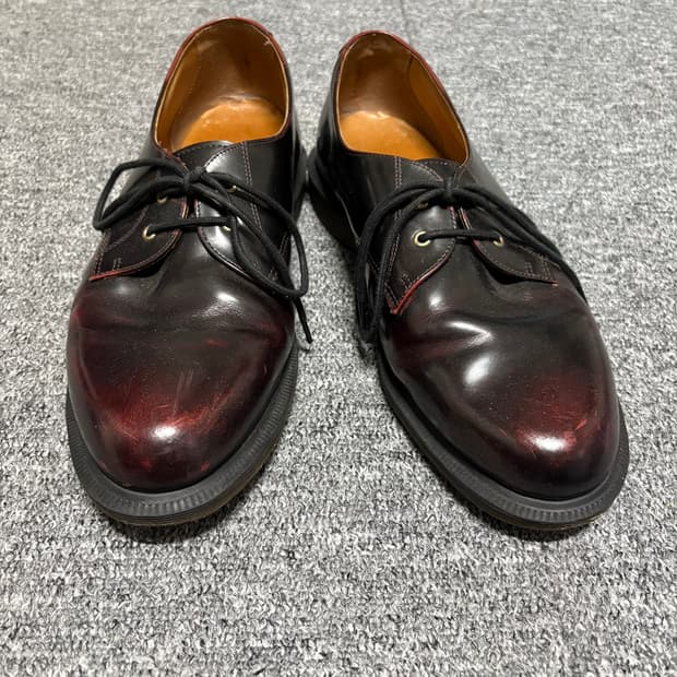 닥터마틴 브룩 2홀 더비슈즈 체리레드 280 43