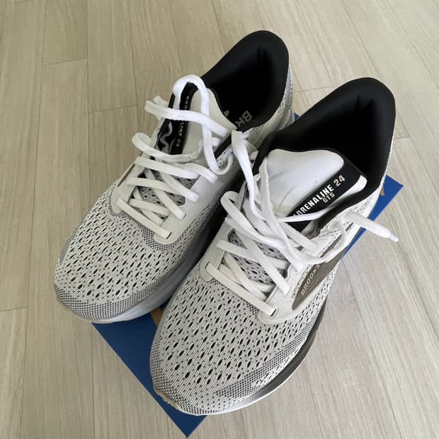 브룩스러닝 아드레날린gts24 260