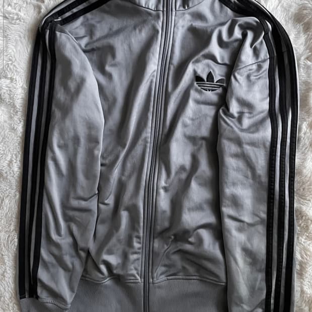 아디다스 그레이블랙 구파이어드 져지