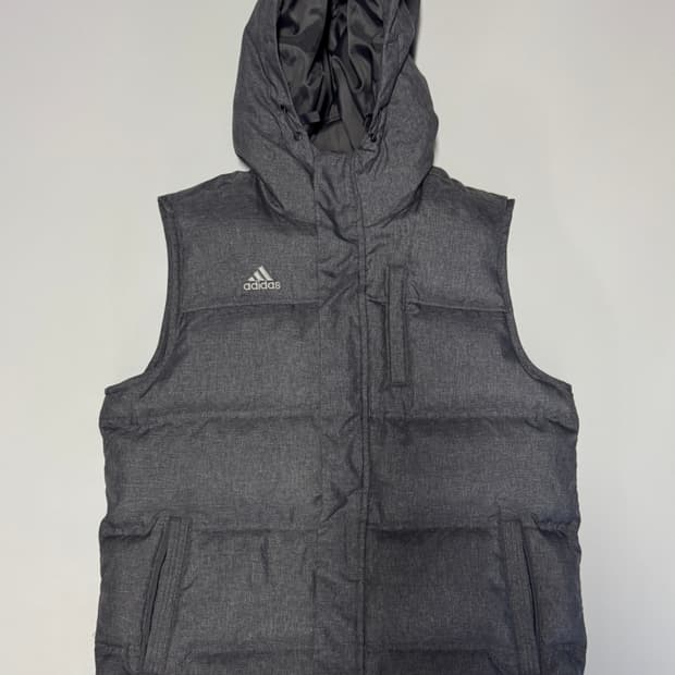 여성 아디다스 유스보이 덕 다운 후드 베스트 패딩