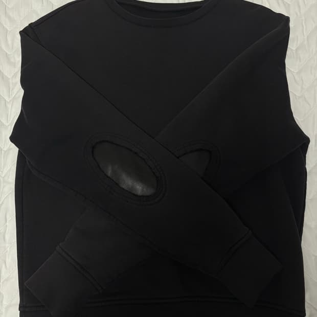 메종 마르지엘라 맨투맨 블랙