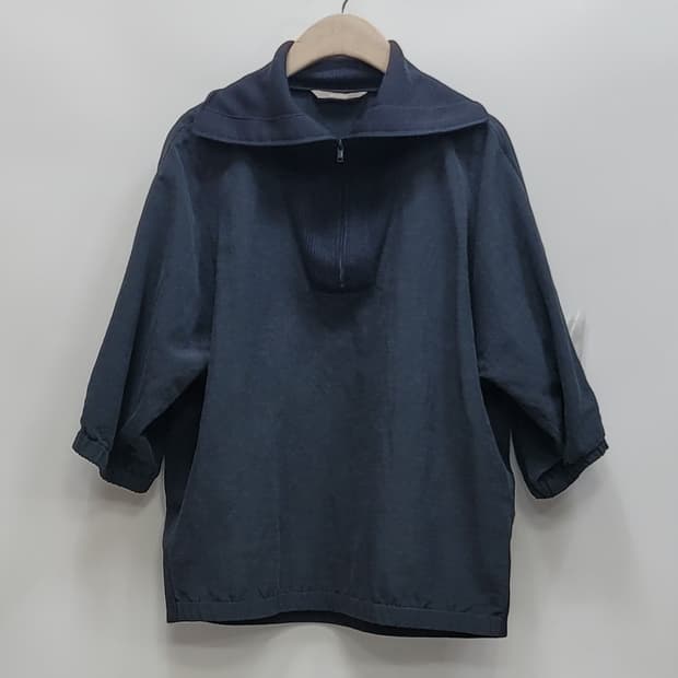 BCBG 21SS 니트 하이넥 반팔 하프 집업  / 여 88-96-160