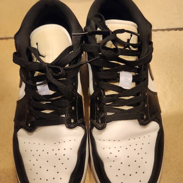 나이키 에어조던1 로우 블랙/화이트 