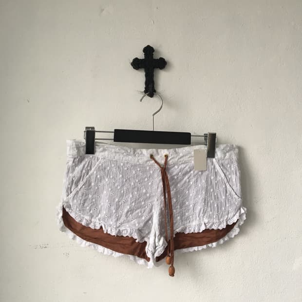 Punching pattern short