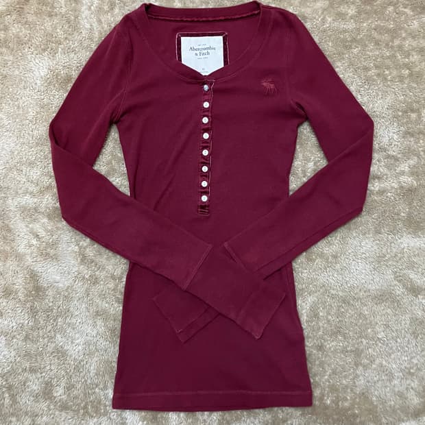 착샷o) 아베크롬비 y2k 딱붙 버건디 헨리넥