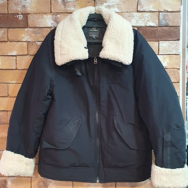 뉴발란스 뽀글이항공점퍼95