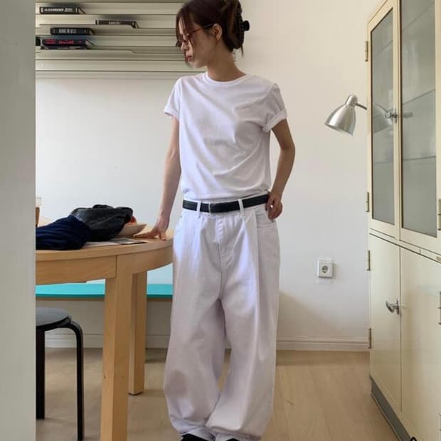 릿킴 ) SOLID PINTUCK JEANS  