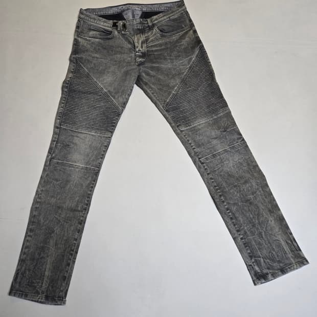 베르사체 그레이 워시드 바이커 진