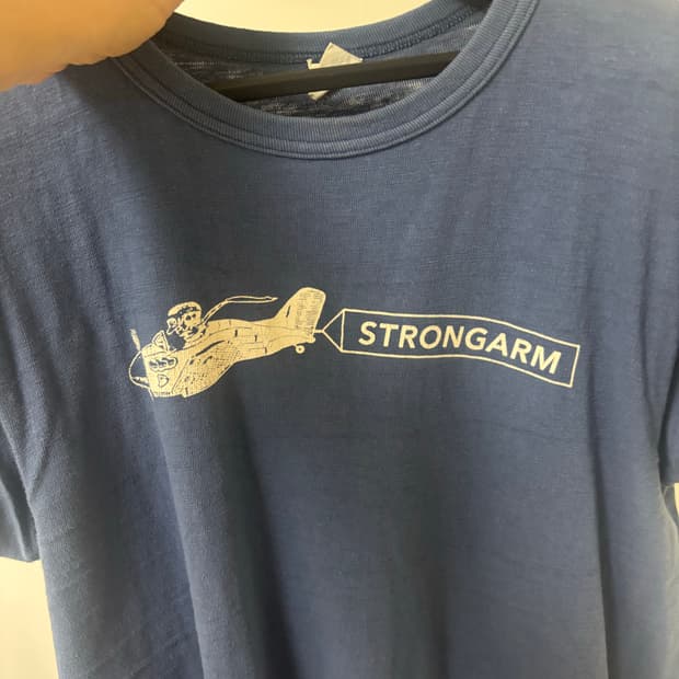 웨어하우스 X 존글럭코 티셔츠 L 사이즈 판매합니다.